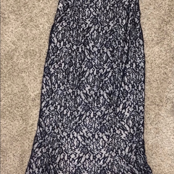 NORDSTROM Off the Shoulder Lace Mermaid Gown-PROM - Picture 3 of 4